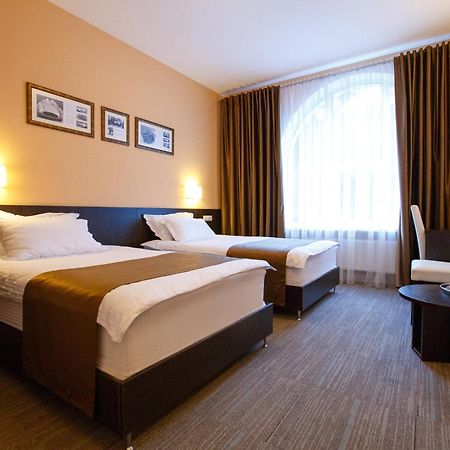 Hotel Schiller Kamjanske Exteriér fotografie