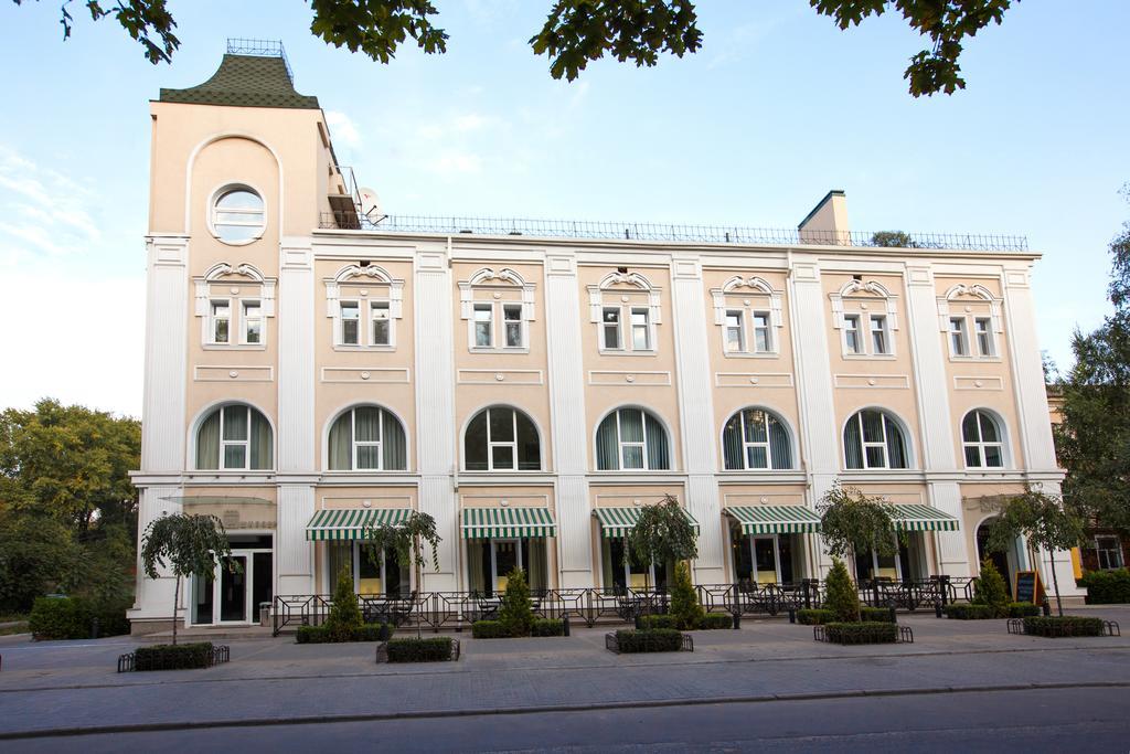Hotel Schiller Kamjanske Exteriér fotografie